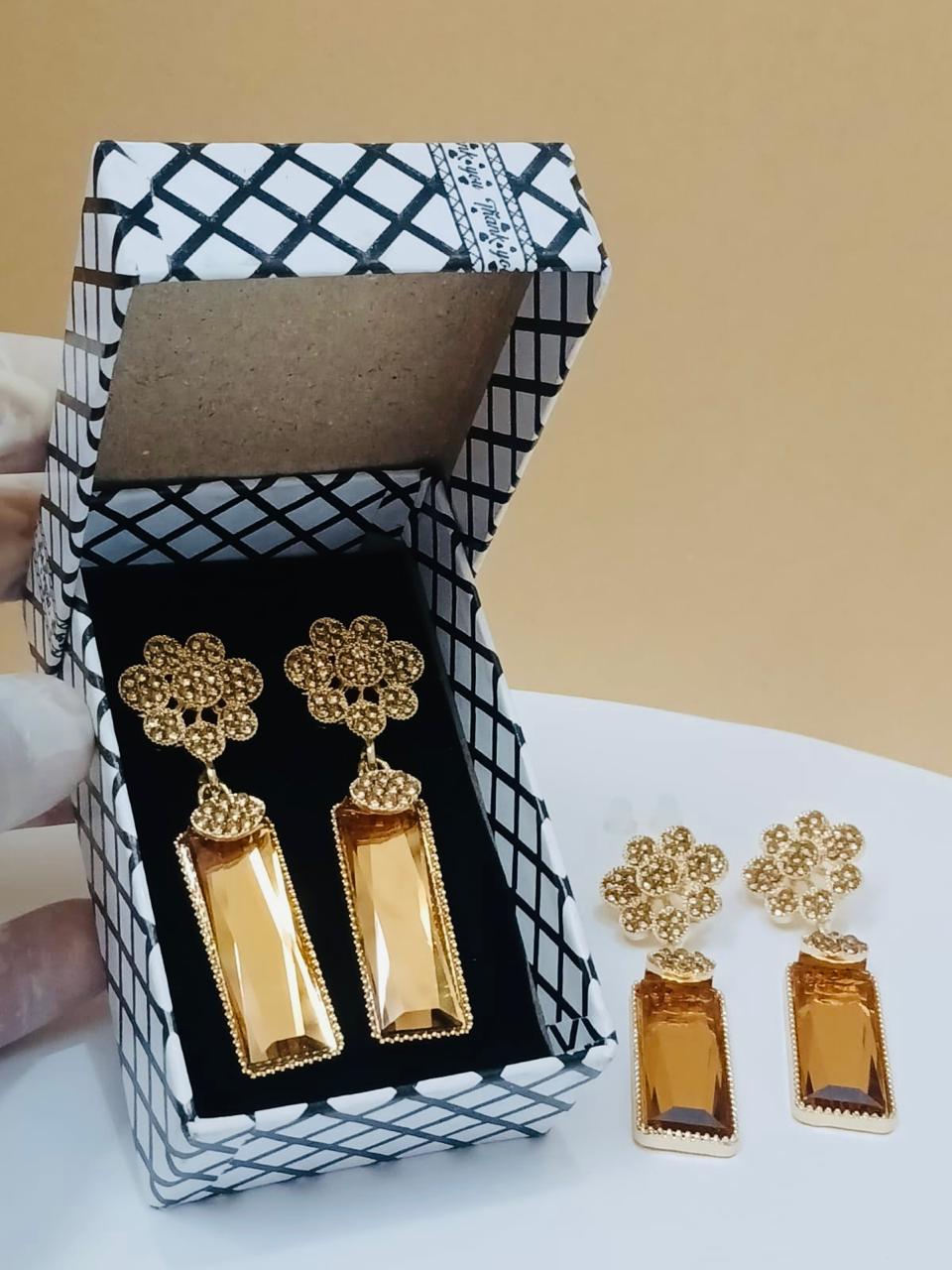 Zarné Aya – Pure Gold Elegance Drops