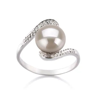 Chantel Pearl – Freshwater Elegance